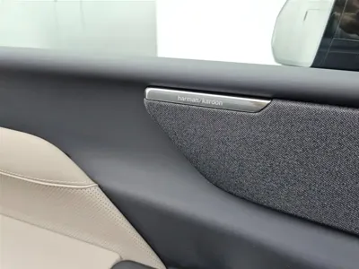 Volvo 沃尔沃XC70插电式混动 2025, 12200 км, за 221800 CNY - фото 8