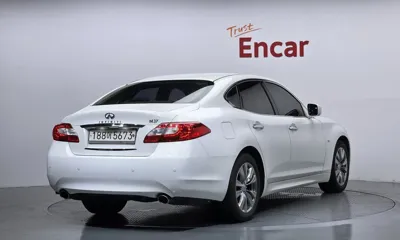 Infiniti M 2011, 165192 км, за 3790000 KRW