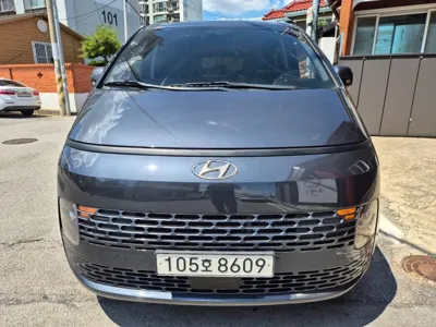 Hyundai Staria 2022, 50000 км, за 25000000 KRW