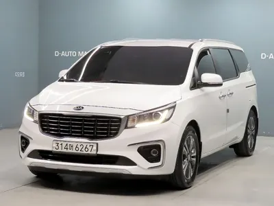 Kia Canival · 2019 год
