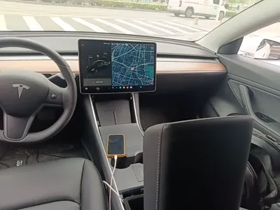 Tesla Model 3 2019, 66300 км, за 113974.75 CNY - фото 16