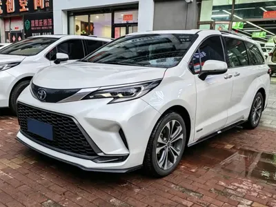 Toyota Granvia · 2023 год