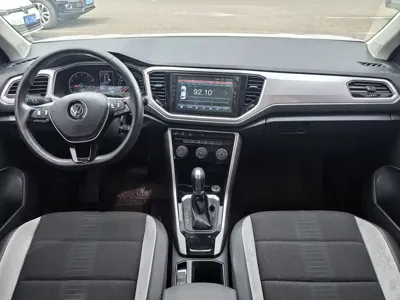 Volkswagen T-Roc 2021, 34500 км, за 65800 CNY