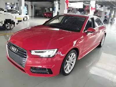 Audi A4L · 2018 год