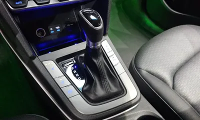 Hyundai Avante 2019, 127118 км, за 9800000 KRW - фото 9