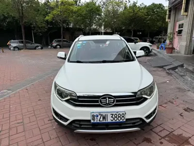 FAW Senya R7 2017, 80000 км, за 15800 CNY