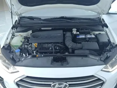 Hyundai Elantra 2018, 64000 км, за 37900 CNY - фото 10