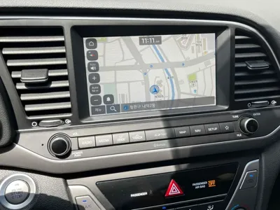 Hyundai Avante 2018, 100000 км, за 9800000 KRW - фото 16