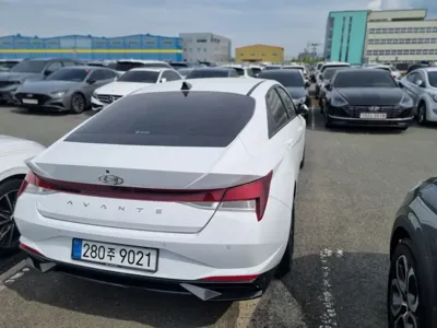 Hyundai Avante 2021, 78927 км, за 16000000 KRW
