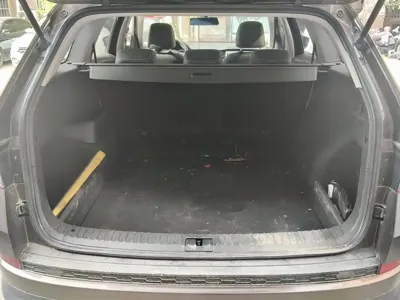 Skoda Kodiaq 2018, 76100 км, за 59800 CNY