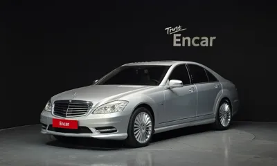 Mercedes-Benz S-Class · 2012 год