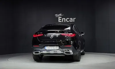 Mercedes-Benz GLC-Class 2024, 9788 км, за 56940.46 USD - фото 4