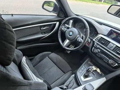 BMW 3 Series 2018, 127000 км, за 82800 CNY - фото 7