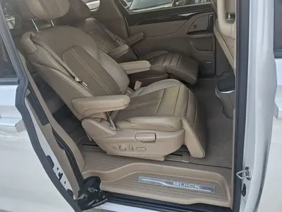 Buick GL8 2018, 80000 км, за 75000 CNY - фото 18