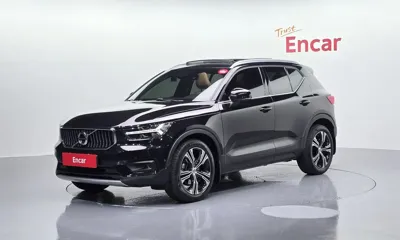 Volvo XC40 · 2021 год