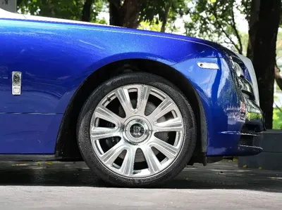 Rolls-Royce Dawn 2018, 34000 км, за 2877700 CNY