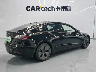Tesla Model 3 2021, 68000 км, за 119800 CNY