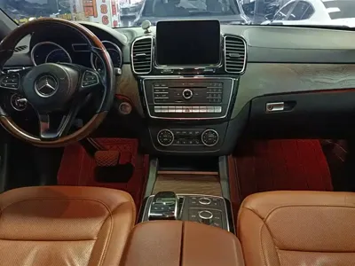 Mercedes-Benz GLS 2016, 165000 км, за 256800 CNY - фото 13