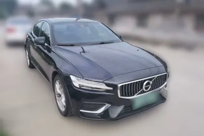 Volvo S60 2022, 57500 км, за 105558.87 CNY