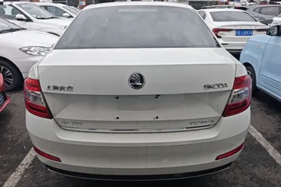 Skoda Octavia 2016, 96700 км, за 45709.55 CNY - фото 5