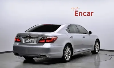 Lexus LS 2010, 127549 км, за 13500000 KRW