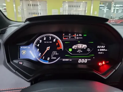Lamborghini Huracan 2018, 24600 км, за 185000000 KRW - фото 8