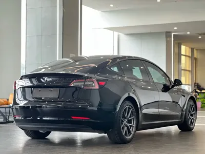 Tesla Model 3 2021, 70000 км, за 103800 CNY