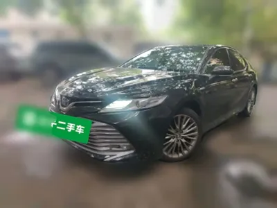 Toyota Camry · 2018 год