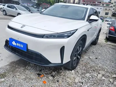 Roewe D5X DMH · 2024 год