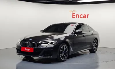 BMW 5-Series · 2022 год