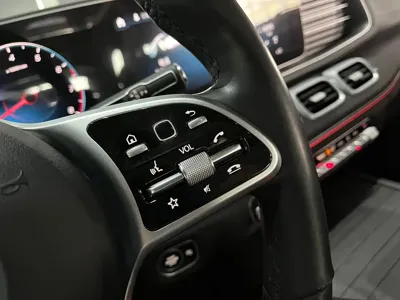 Mercedes-Benz 奔驰GLE(进口) 2021, 80000 км, за 399799 CNY - фото 22