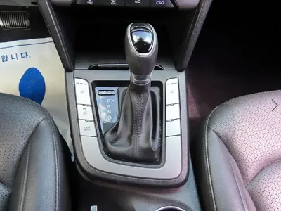 Hyundai Avante 2017, 62053 км, за 8500000 KRW - фото 10