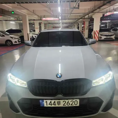 BMW 3-Series · 2023 год