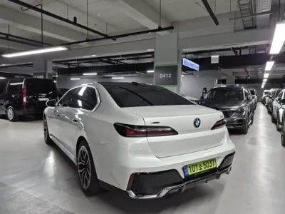 BMW 7-Series 2024, 22995 км, за 112900000 KRW