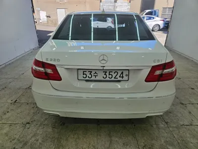 Mercedes-Benz E-Class 2013, 109208 км, за 9300000 KRW