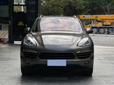 Porsche Cayenne 2013, 160000 км, за 109000 CNY