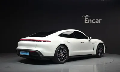 Porsche Taycan 2021, 36211 км, за 96000000 KRW