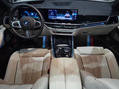 BMW X5 2025, 7751 км, за 115000000 KRW - фото 8