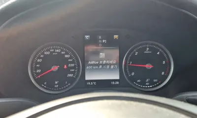 Mercedes-Benz C-Class 2016, 176730 км, за 9000000 KRW - фото 15