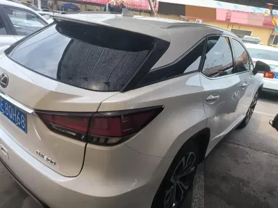 Lexus RX 2022, 20000 км, за 198000 CNY