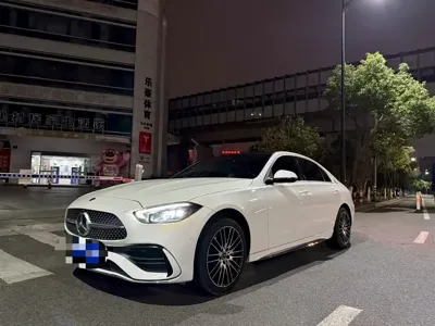 Mercedes-Benz C-Class 2023, 20000 км, за 166000 CNY