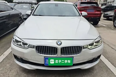 BMW 3 Series 2019, 82100 км, за 94213.06 CNY