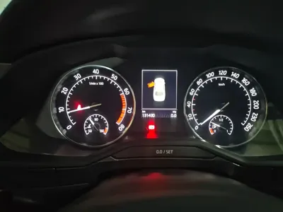 Skoda Superb 2017, 131400 км, за 42300 CNY - фото 12