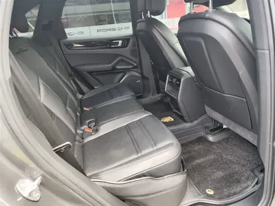 Porsche Cayenne Hybrid 2021, 58000 км, за 368000 CNY - фото 24