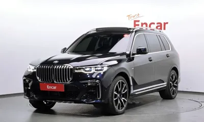 BMW X7 · 2021 год