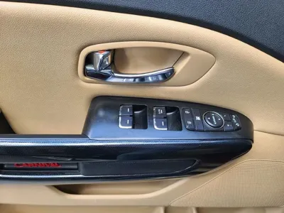 Kia Canival 2017, 159686 км, за 11000000 KRW - фото 13