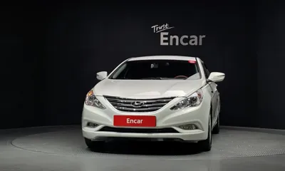 Hyundai Sonata 2012, 28517 км, за 5000000 KRW