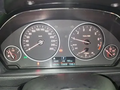 BMW 3 Series 2017, 134400 км, за 63200 CNY - фото 12