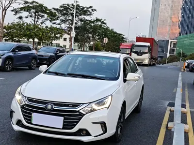 BYD Qin NEV · 2018 год