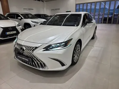 Lexus ES · 2026 год